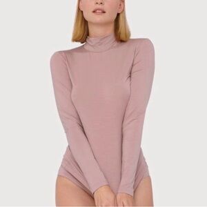 Organic Basics Lightweight Soft Mauve Ling Sleeves Turtleneck Top XS